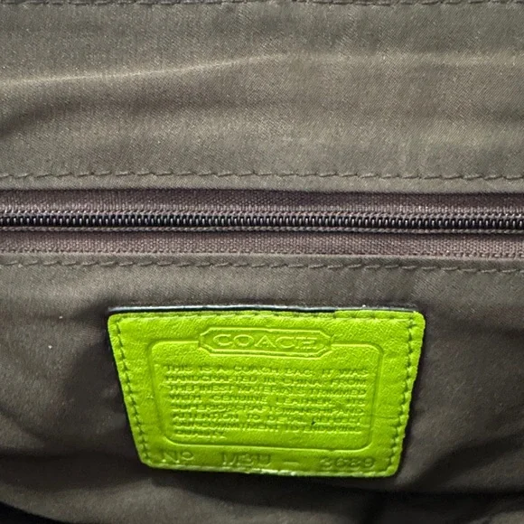 Coach Green and Brown Signature Shoulder Bag - Picture 3 of 5